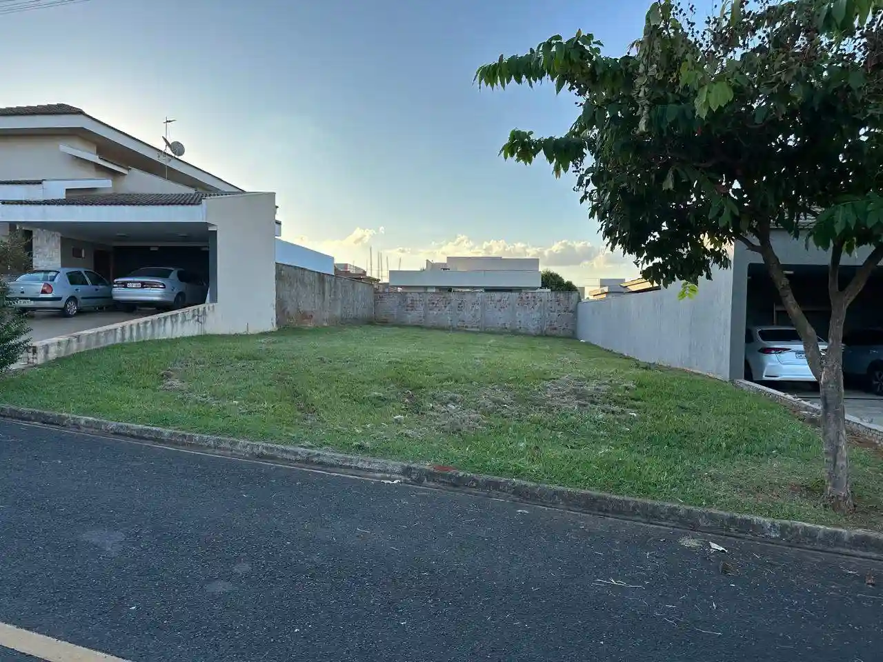 Terreno / Lote / Condomínio  à venda, 418m² — foto 7 de 8