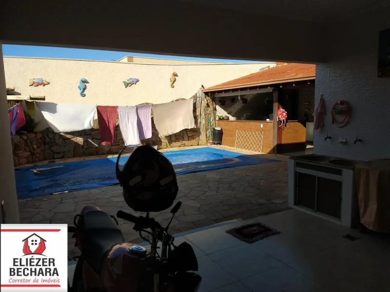 Casa à venda — foto 3 de 10