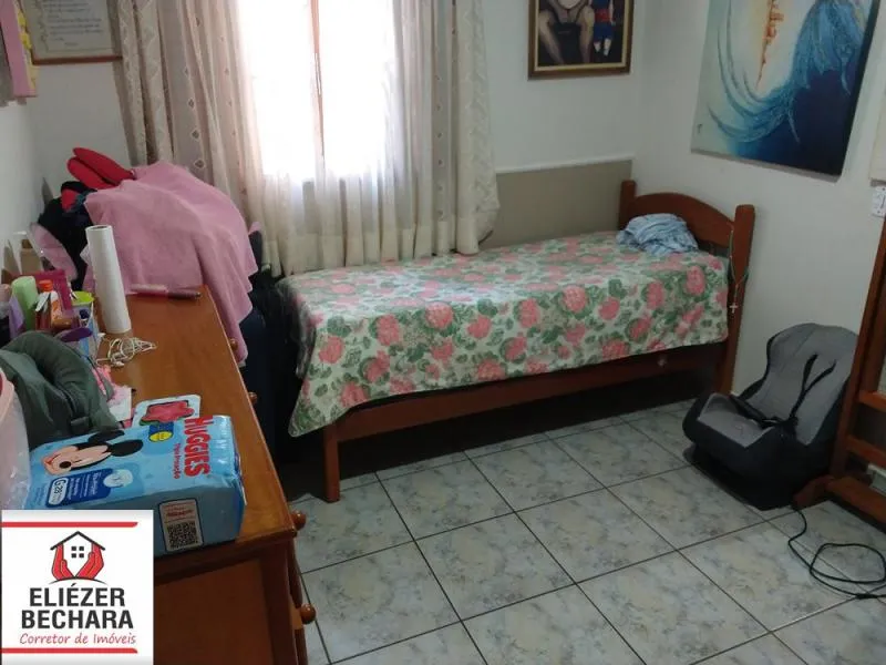 Casa à venda — foto 5 de 10