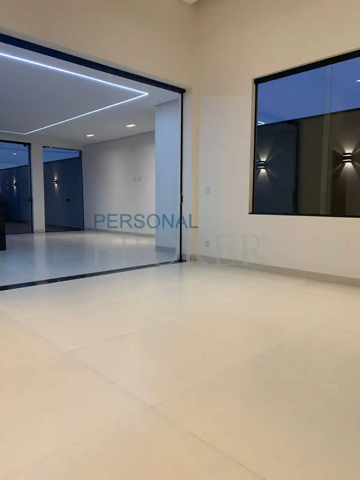 Casa de Condomínio com 3 quartos à venda, 220m² — foto 5 de 10
