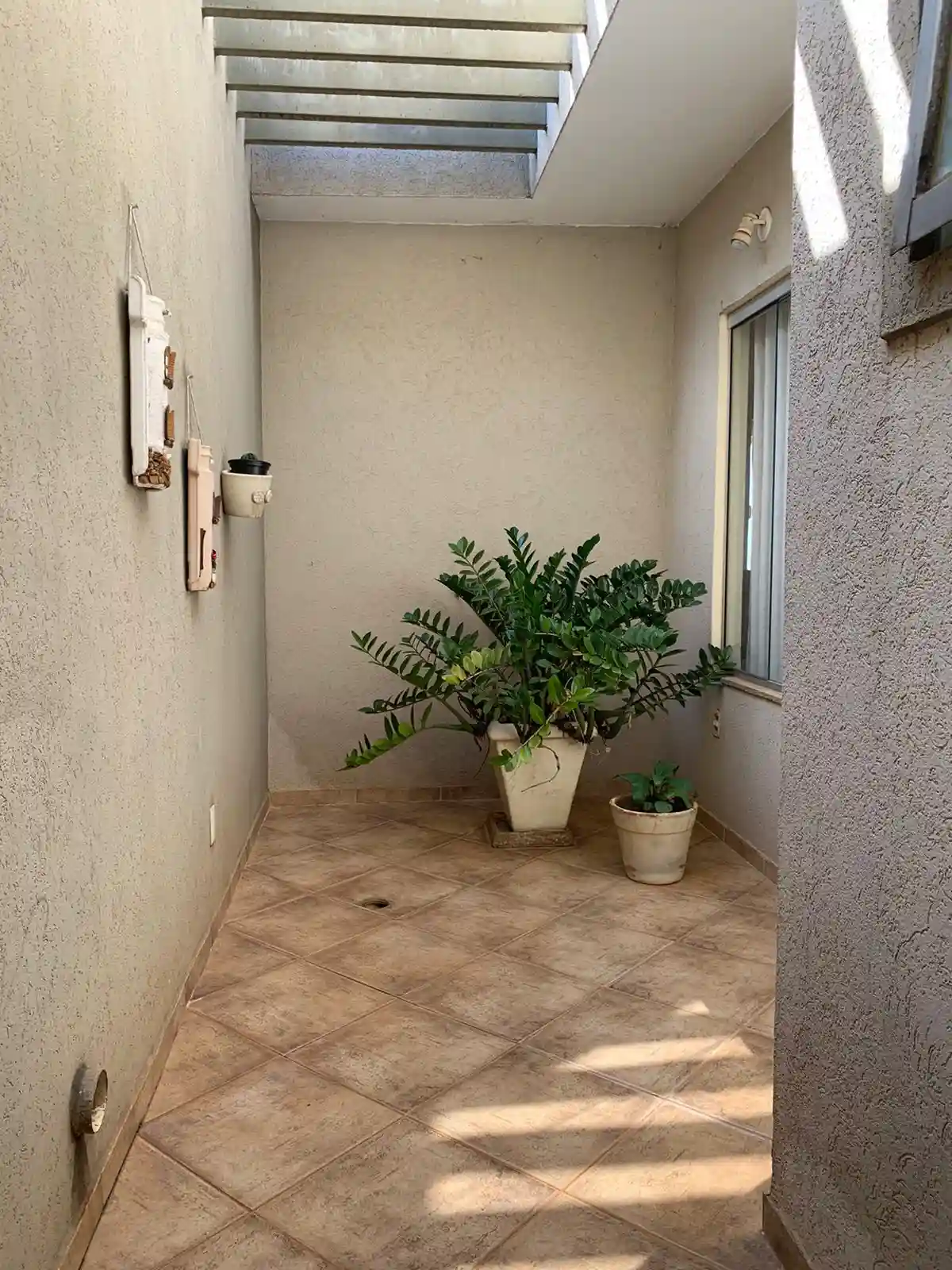Casa com 3 quartos à venda, 190m² — foto 2 de 10