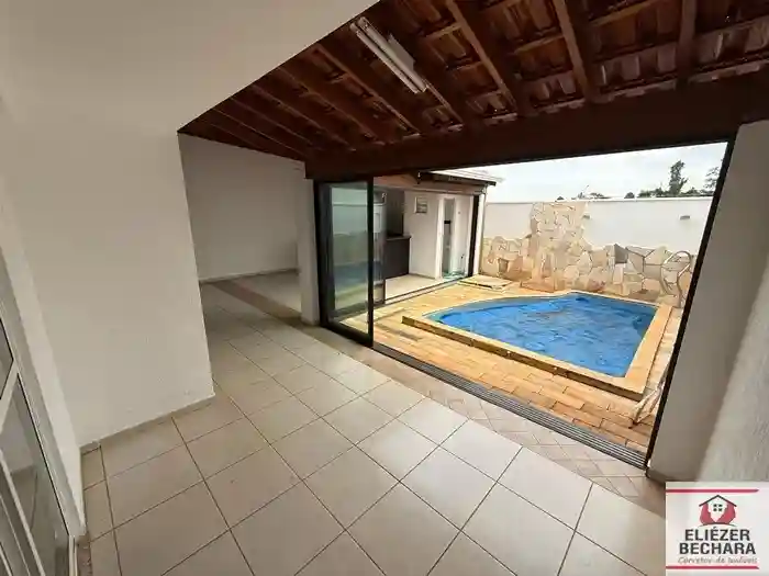 Casa de Condomínio com 3 quartos à venda, 120m² — foto 1 de 21