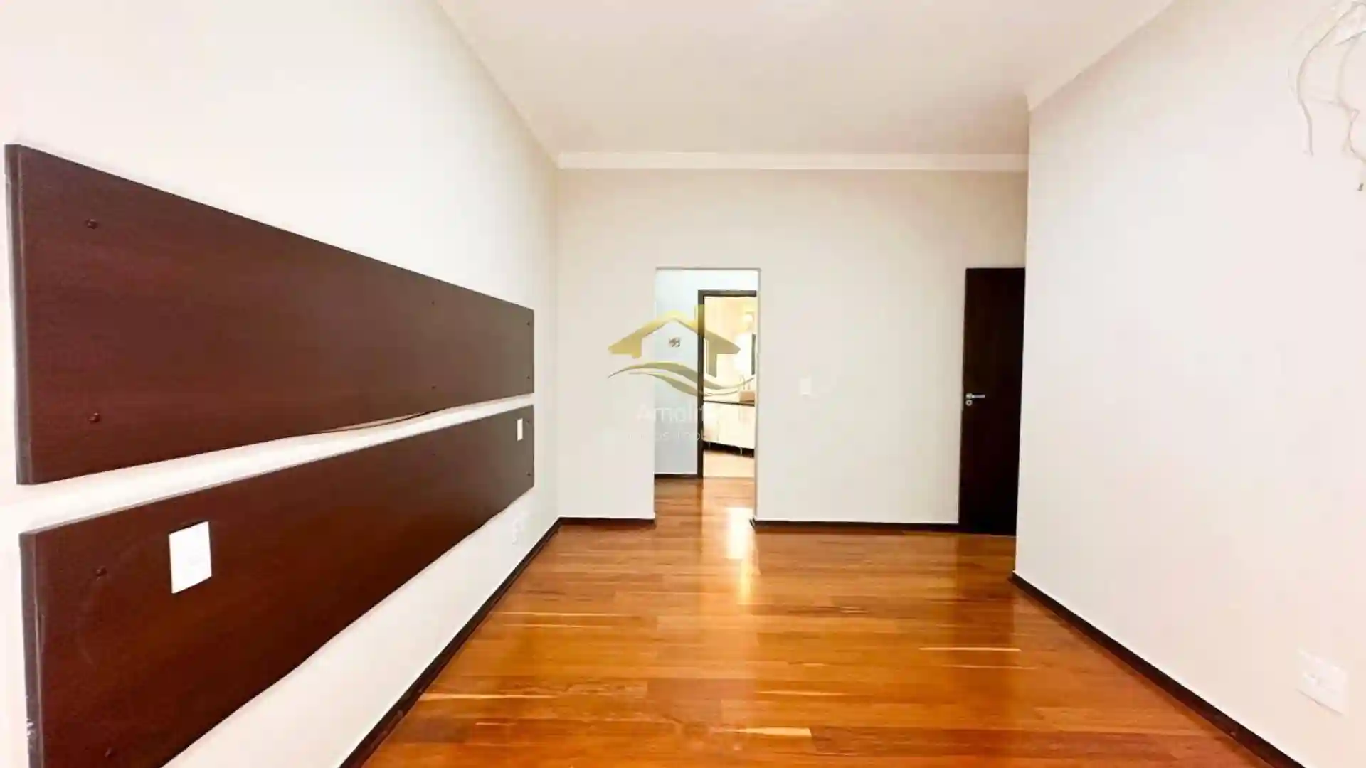 Casa de Condomínio com 3 quartos à venda, 220m² — foto 16 de 30
