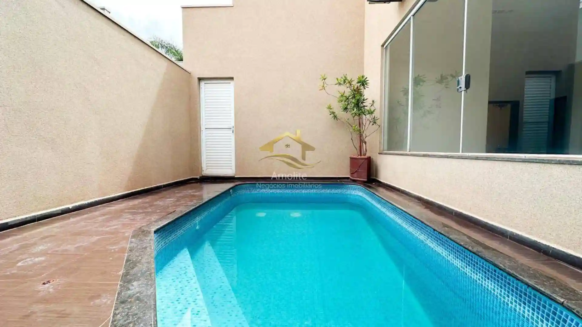 Casa de Condomínio com 3 quartos à venda, 220m² — foto 10 de 30