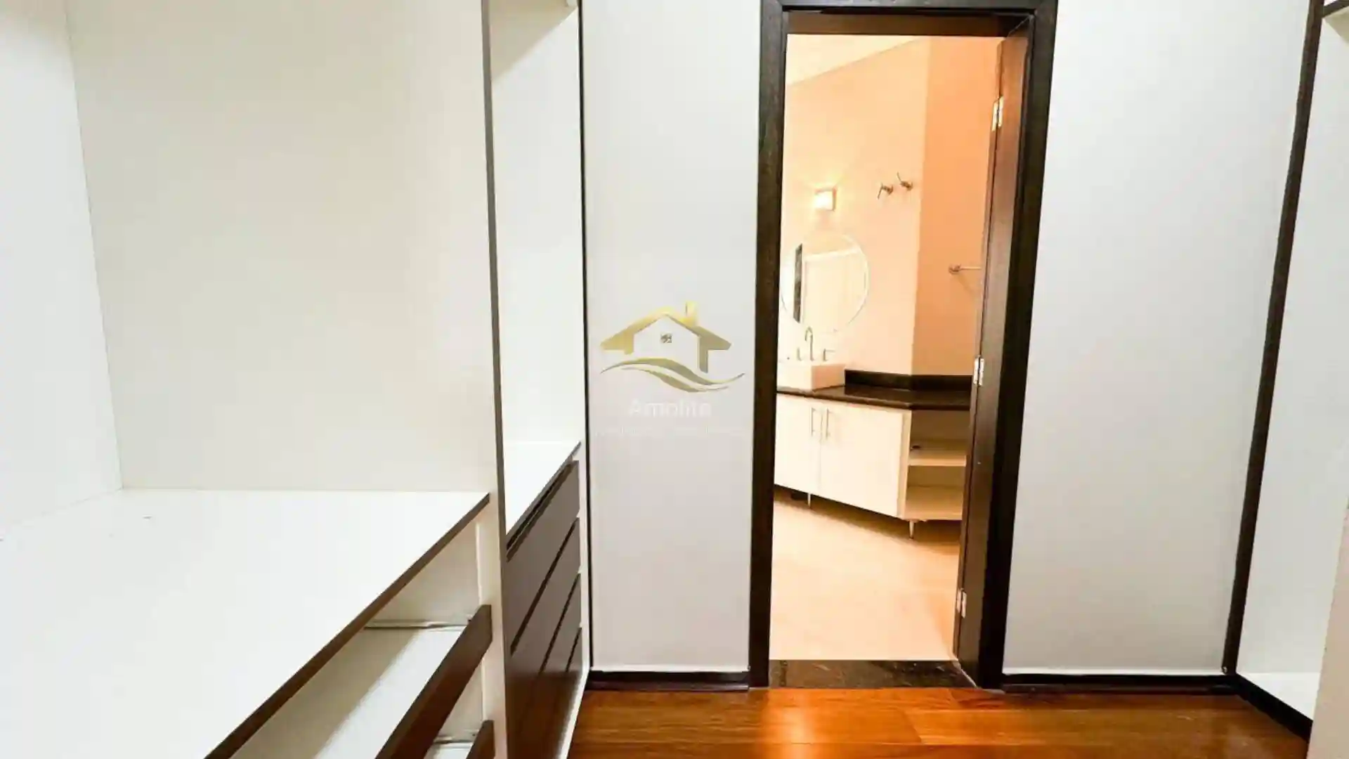 Casa de Condomínio com 3 quartos à venda, 220m² — foto 19 de 30
