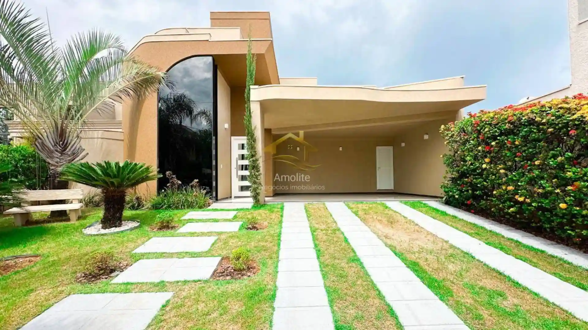 Casa de Condomínio com 3 quartos à venda, 220m² — foto 3 de 30