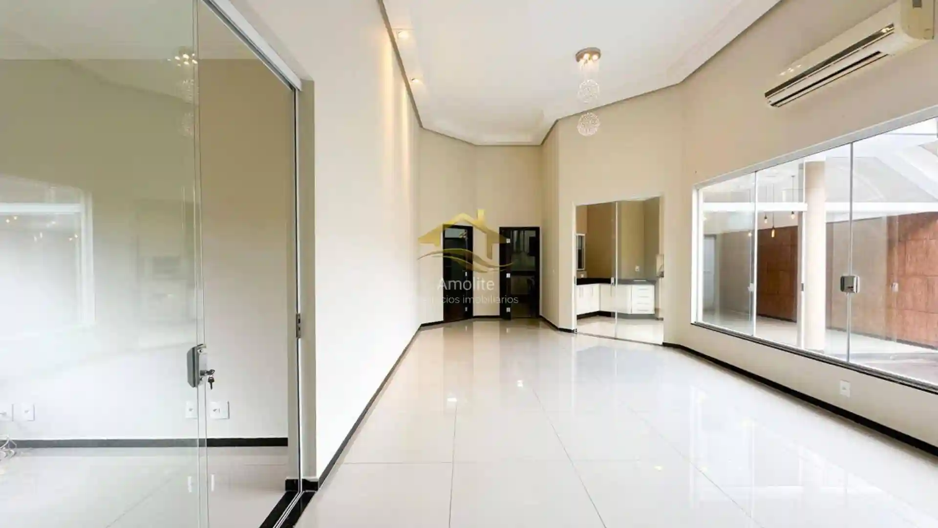 Casa de Condomínio com 3 quartos à venda, 220m² — foto 7 de 30