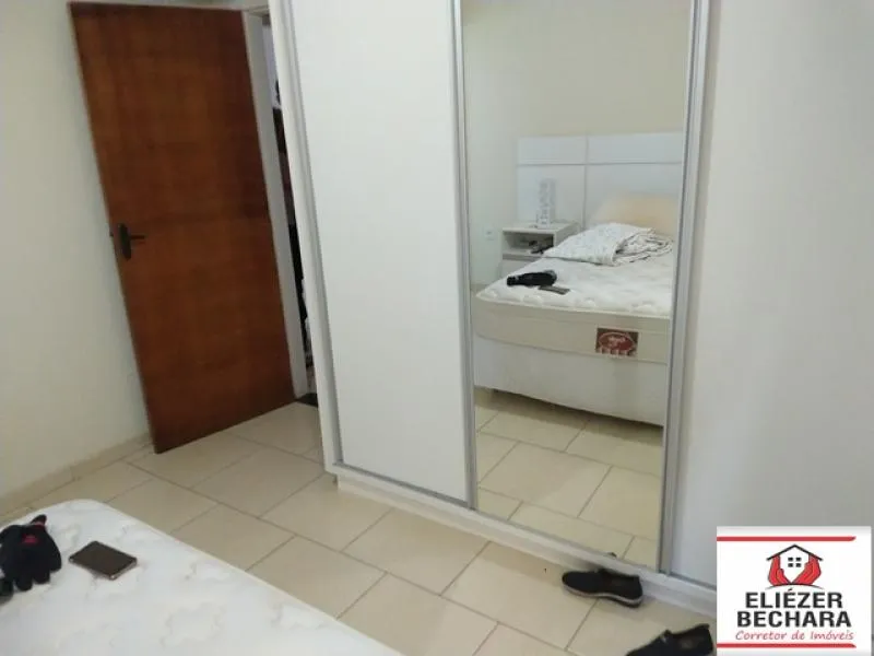 Casa à venda — foto 4 de 5