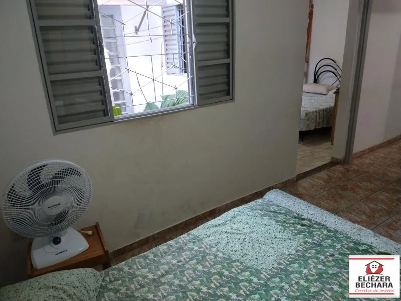 Casa à venda — foto 2 de 4
