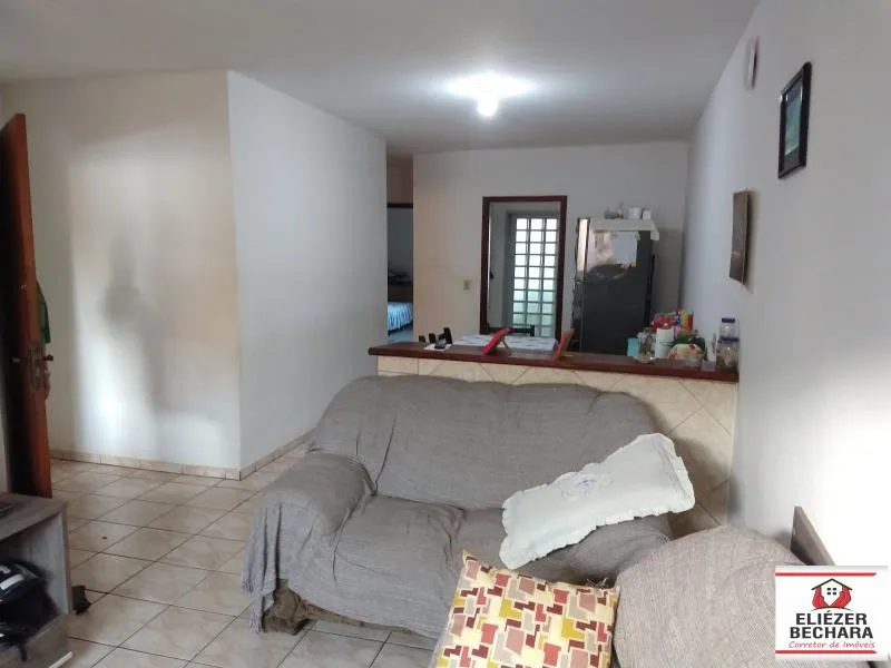 Casa à venda — foto 4 de 4