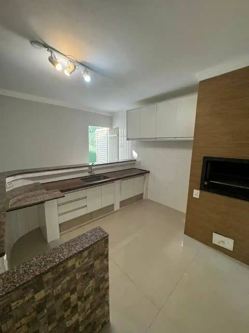 Casa com 4 quartos à venda, 168m² — foto 19 de 24