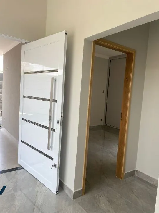 Casa à venda — foto 2 de 8