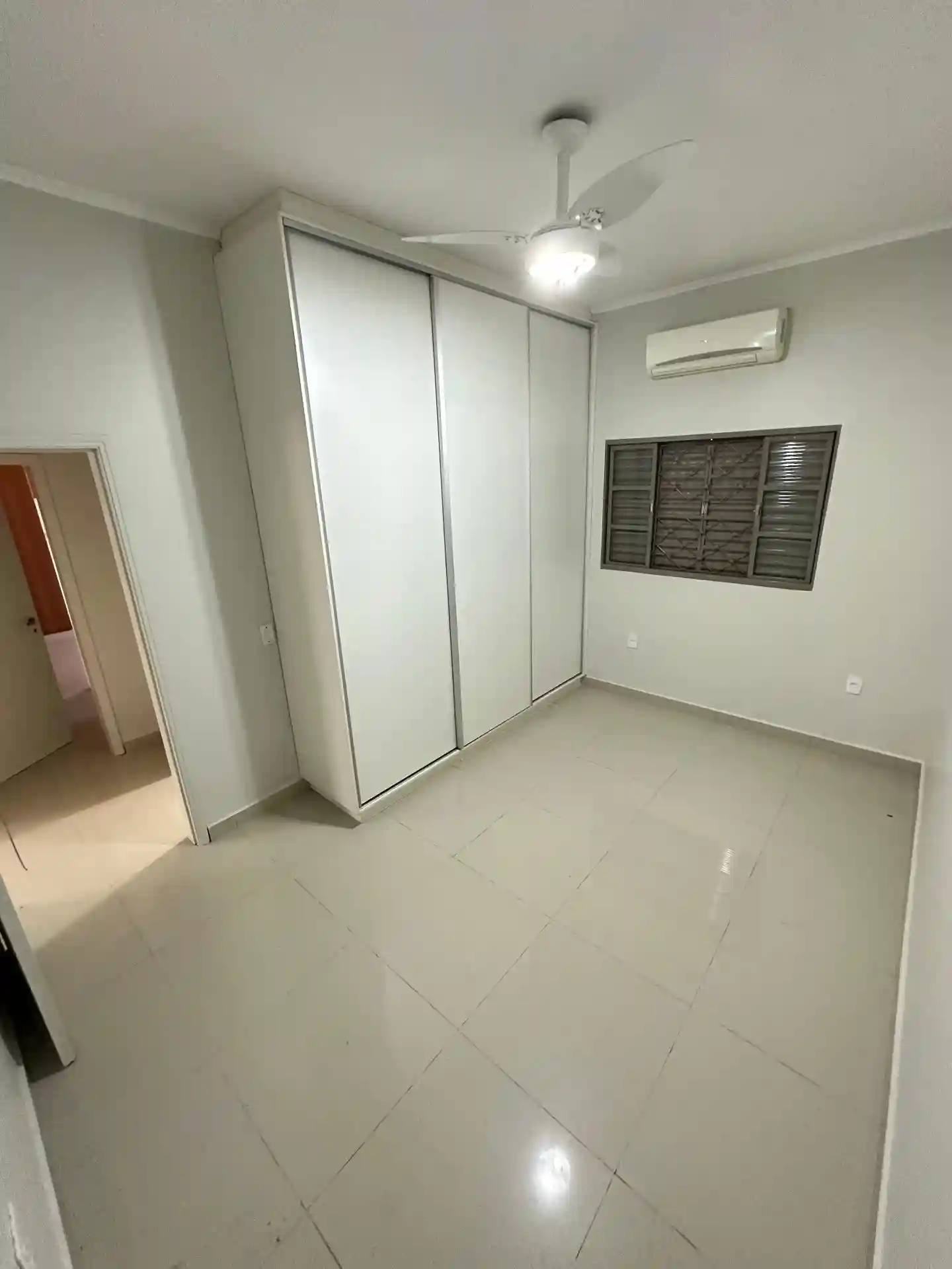 Casa com 3 quartos à venda, 220m² — foto 27 de 29