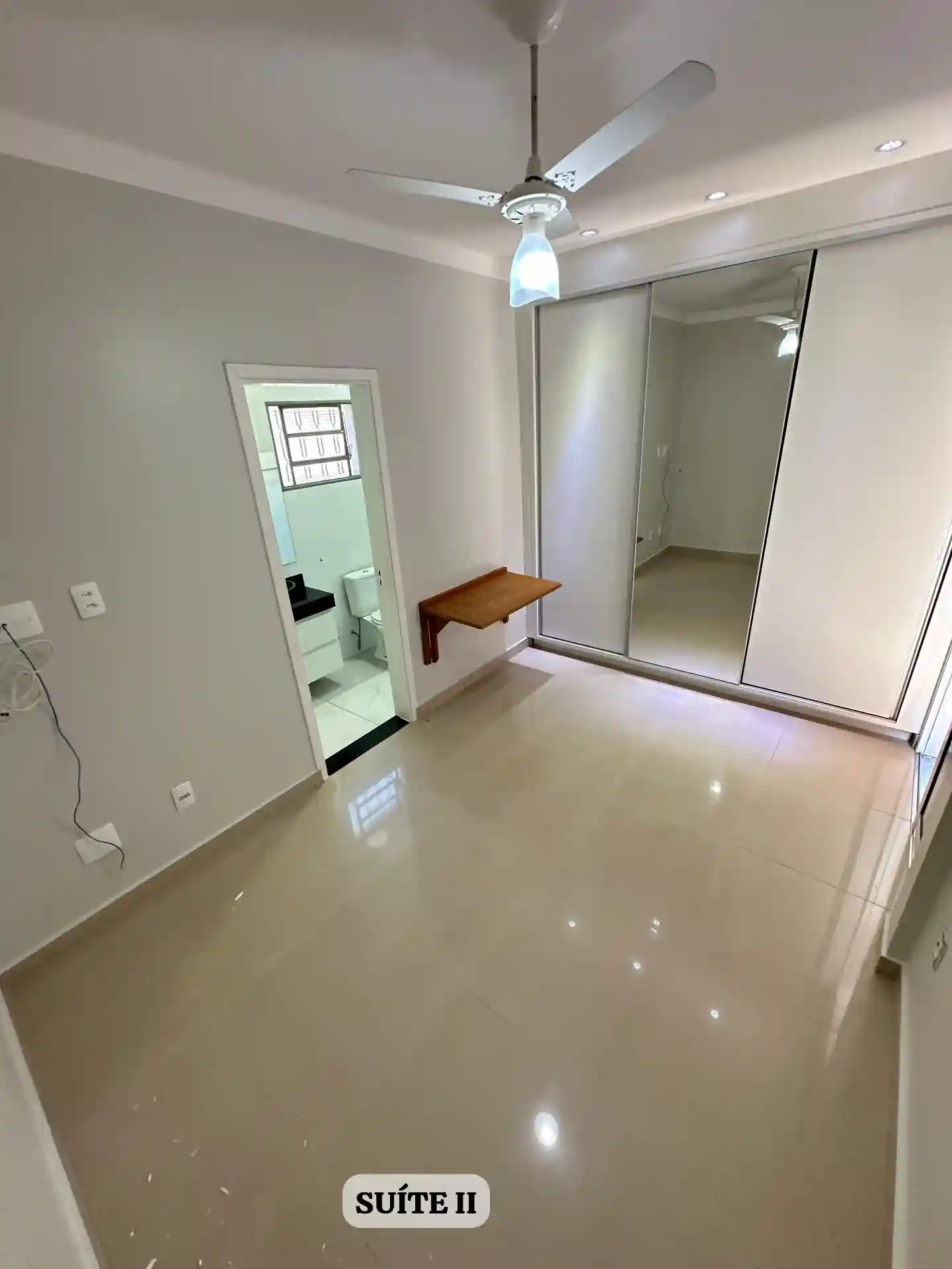 Casa com 3 quartos à venda, 220m² — foto 24 de 29