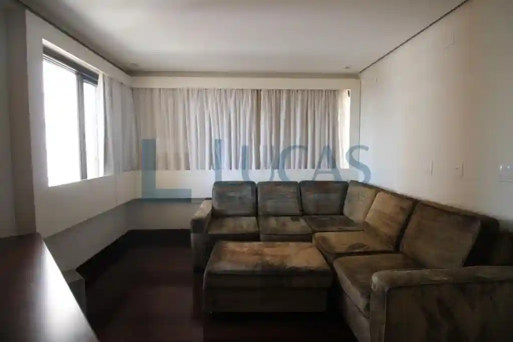 Apartamento à venda — foto 2 de 33
