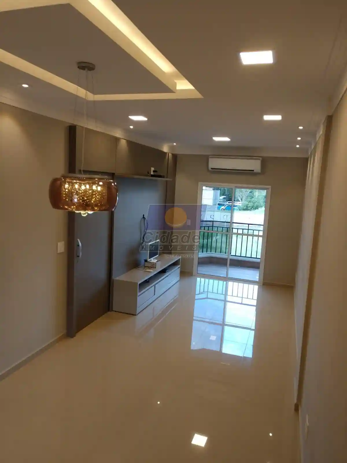 Apartamento com 2 quartos à venda, 81m² — foto 1 de 10