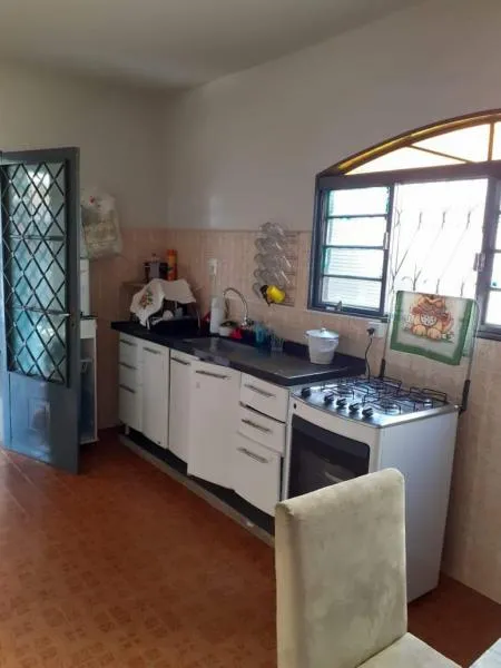 Casa à venda — foto 1 de 2