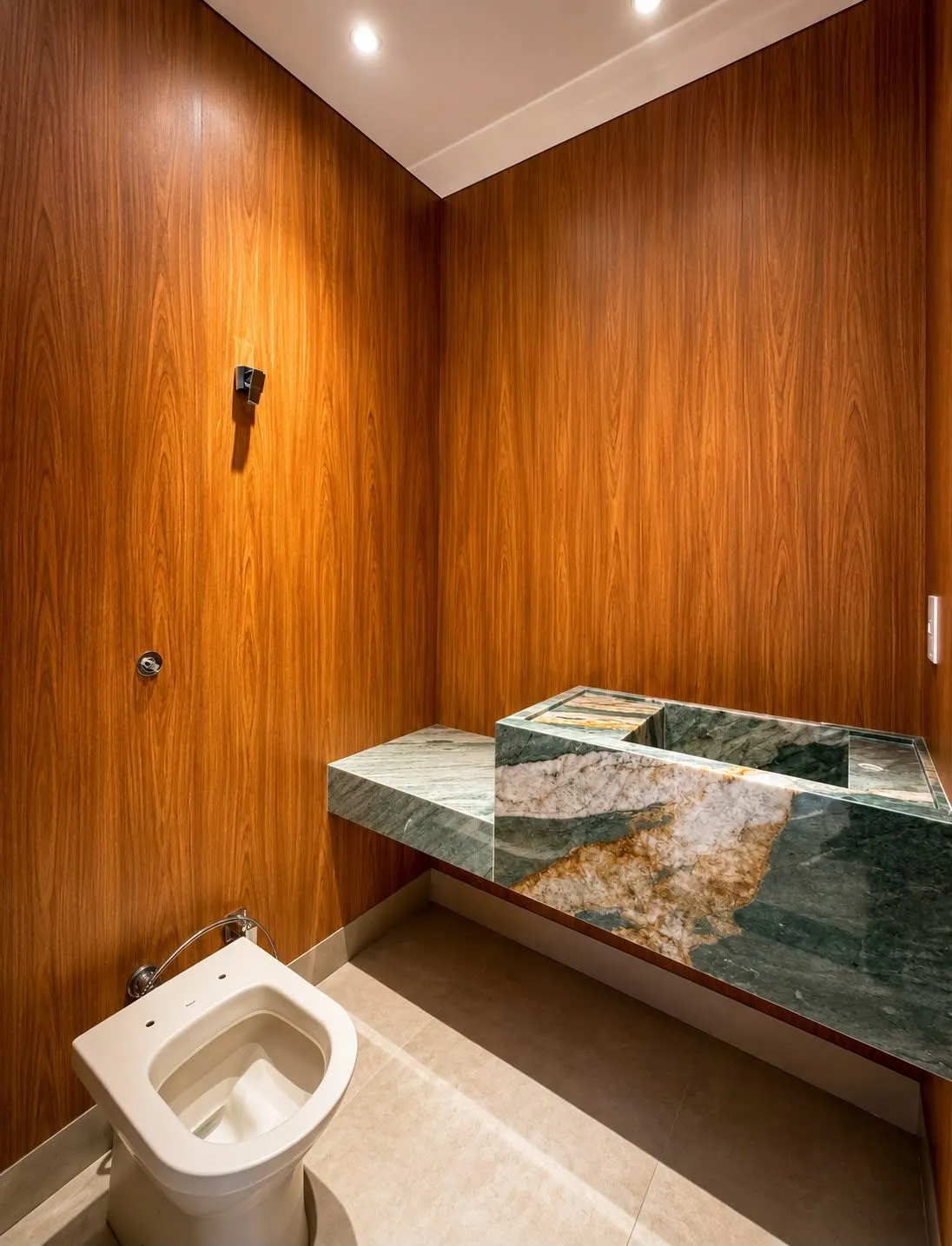 Casa de Condomínio com 3 quartos à venda, 235m² — foto 6 de 15