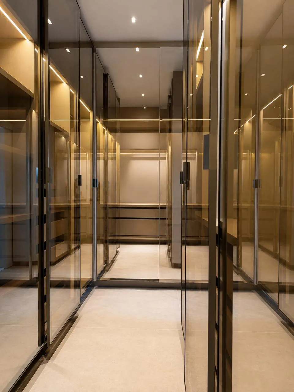Casa de Condomínio com 3 quartos à venda, 235m² — foto 9 de 15