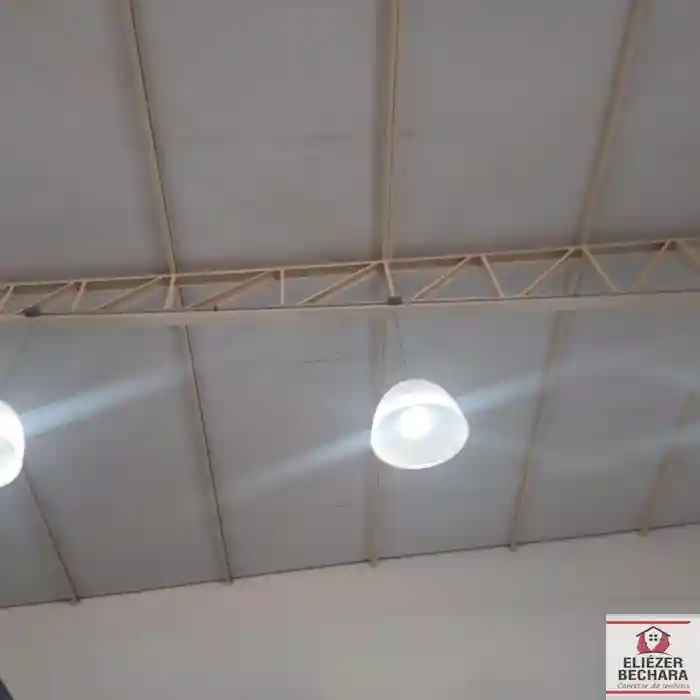 Loja / Salão / Ponto Comercial  à venda, 140m² — foto 4 de 9