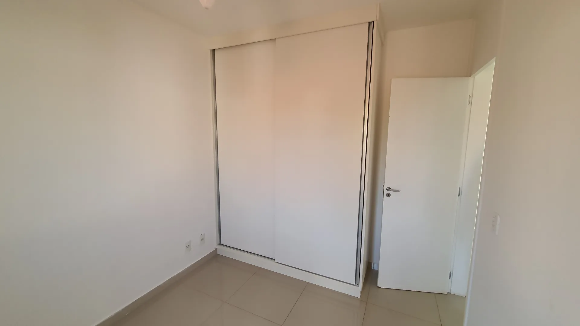 Casa de Condomínio com 3 quartos para aluguel, 130m² — foto 18 de 21