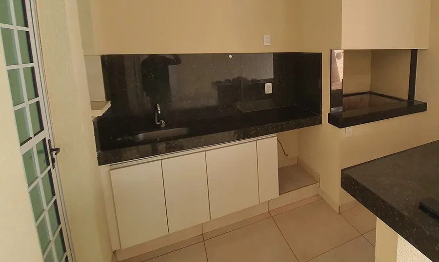 Casa de Condomínio com 3 quartos para aluguel, 130m² — foto 8 de 21