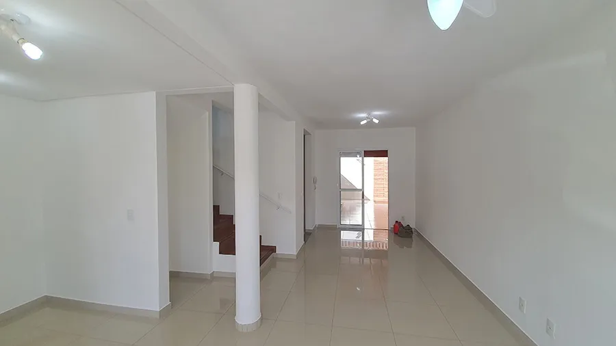 Casa de Condomínio com 3 quartos para aluguel, 130m² — foto 6 de 21