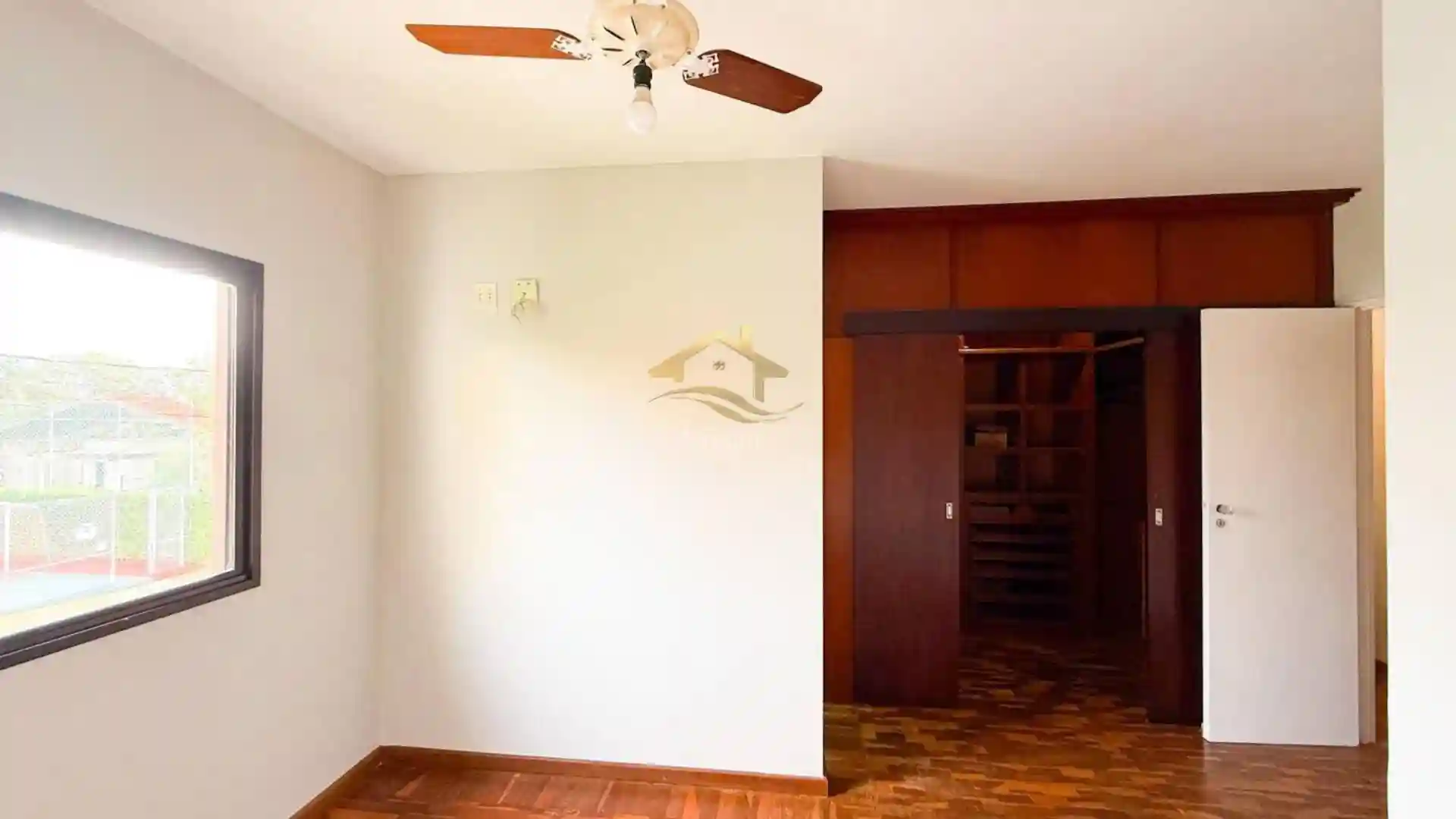 Casa de Condomínio com 5 quartos à venda, 190m² — foto 11 de 28