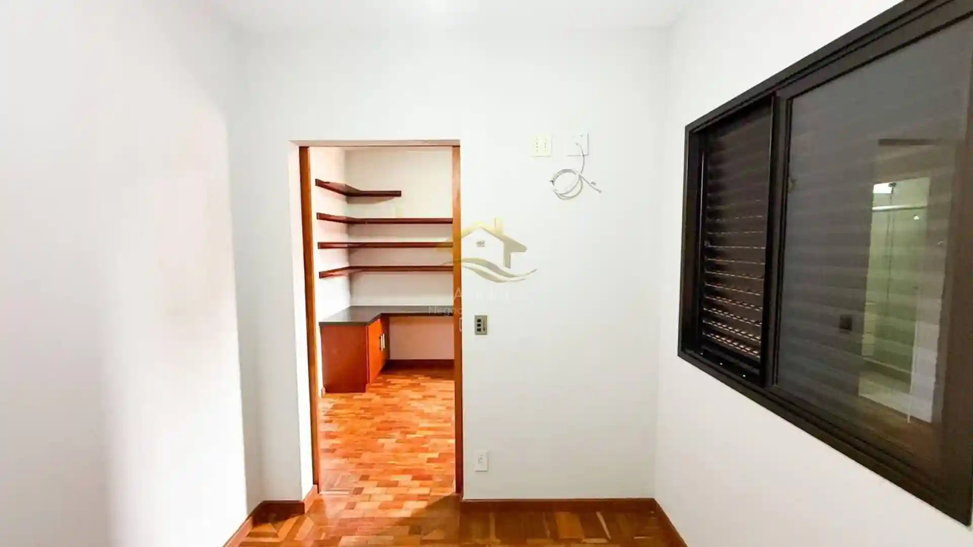 Casa de Condomínio com 5 quartos à venda, 190m² — foto 7 de 28