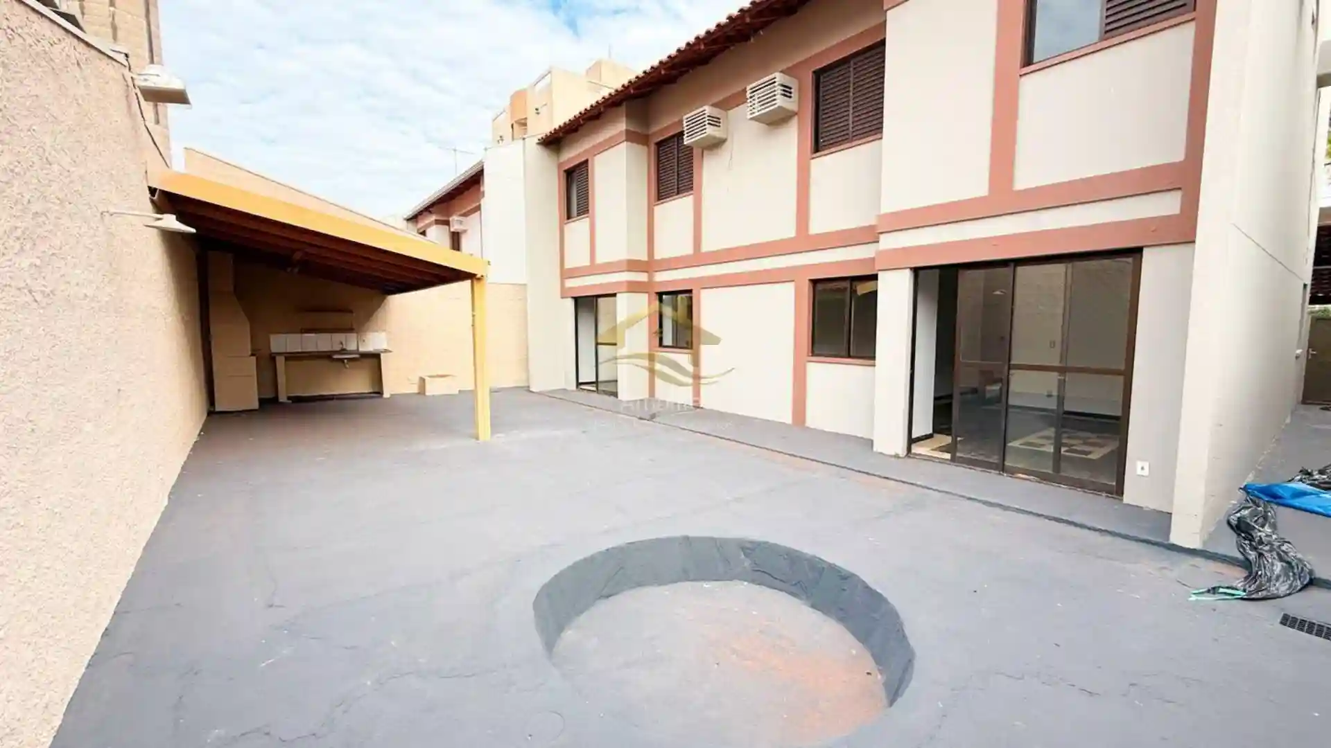 Casa de Condomínio com 5 quartos à venda, 190m² — foto 23 de 28