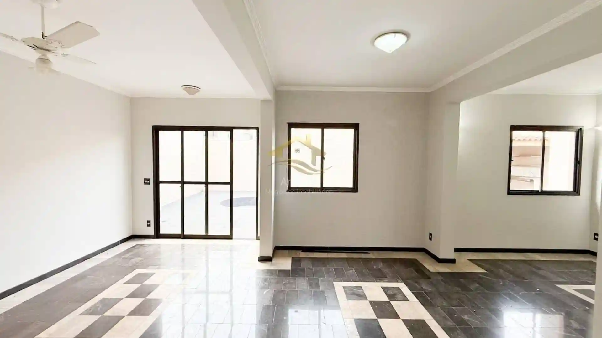 Casa de Condomínio com 5 quartos à venda, 190m² — foto 21 de 28