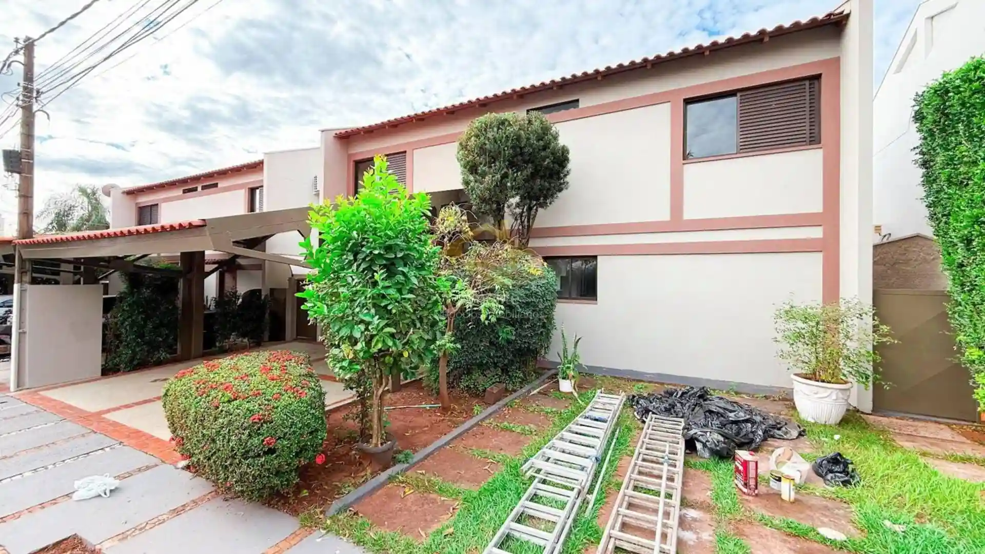 Casa de Condomínio com 5 quartos à venda, 190m² — foto 3 de 28