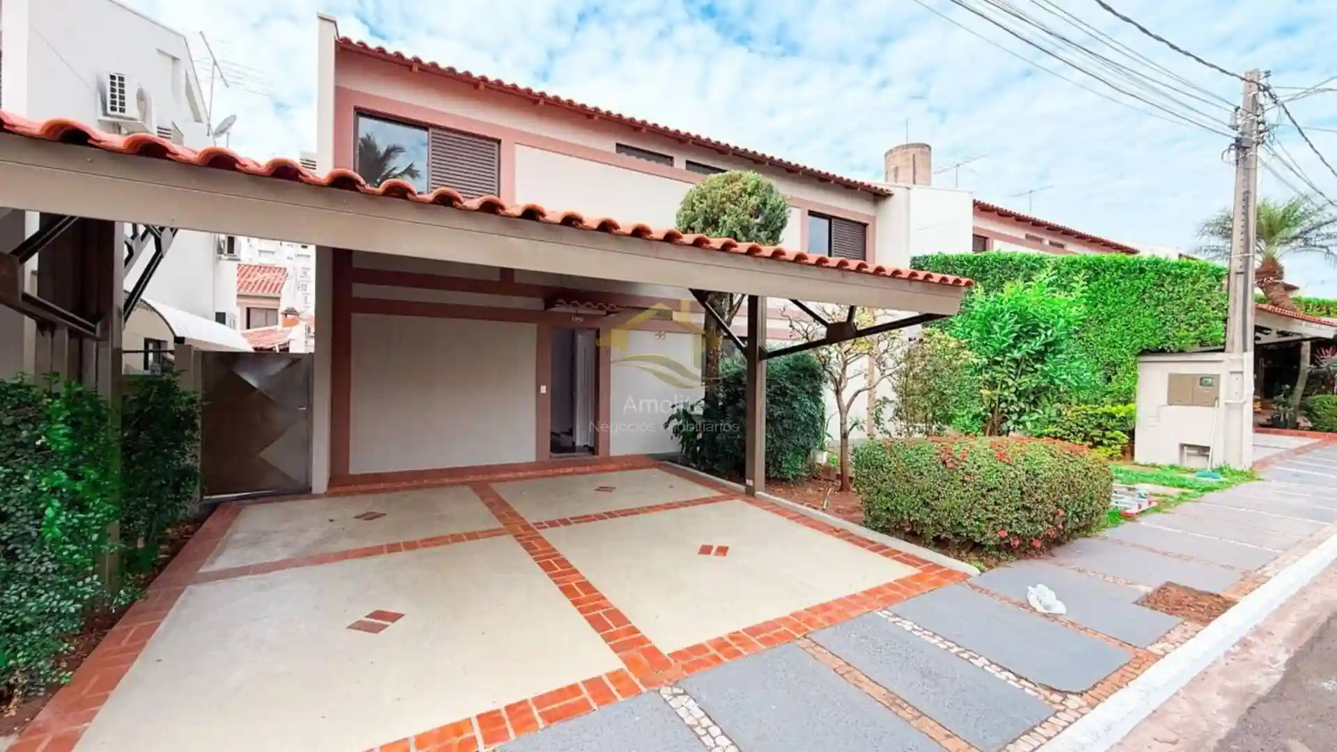 Casa de Condomínio com 5 quartos à venda, 190m² — foto 2 de 28