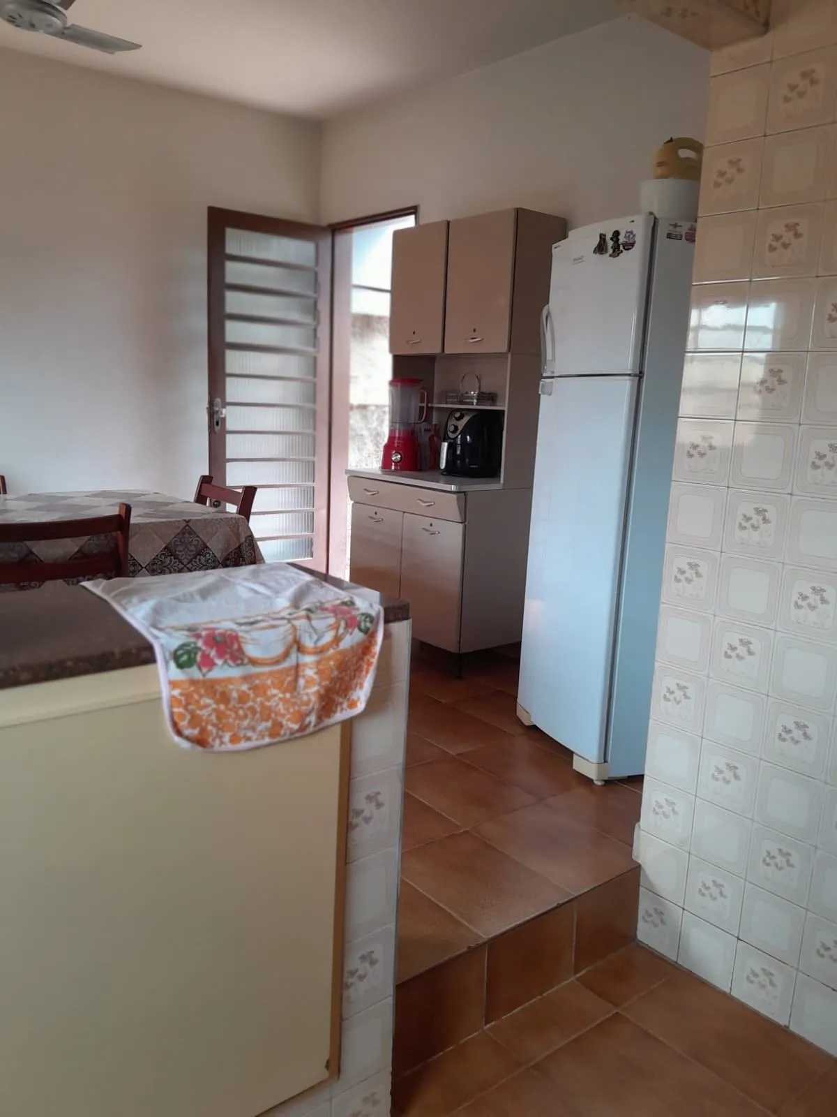 Casa com 3 quartos à venda, 242m² — foto 3 de 25