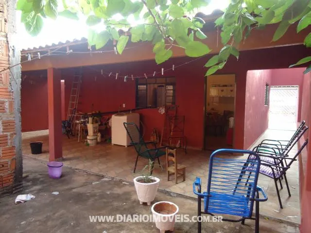 Casa à venda — foto 3 de 3
