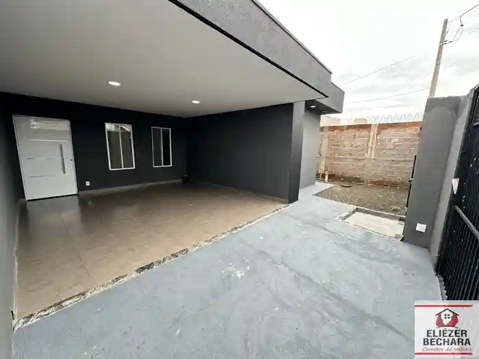 Casa com 3 quartos à venda, 117m² — foto 3 de 21