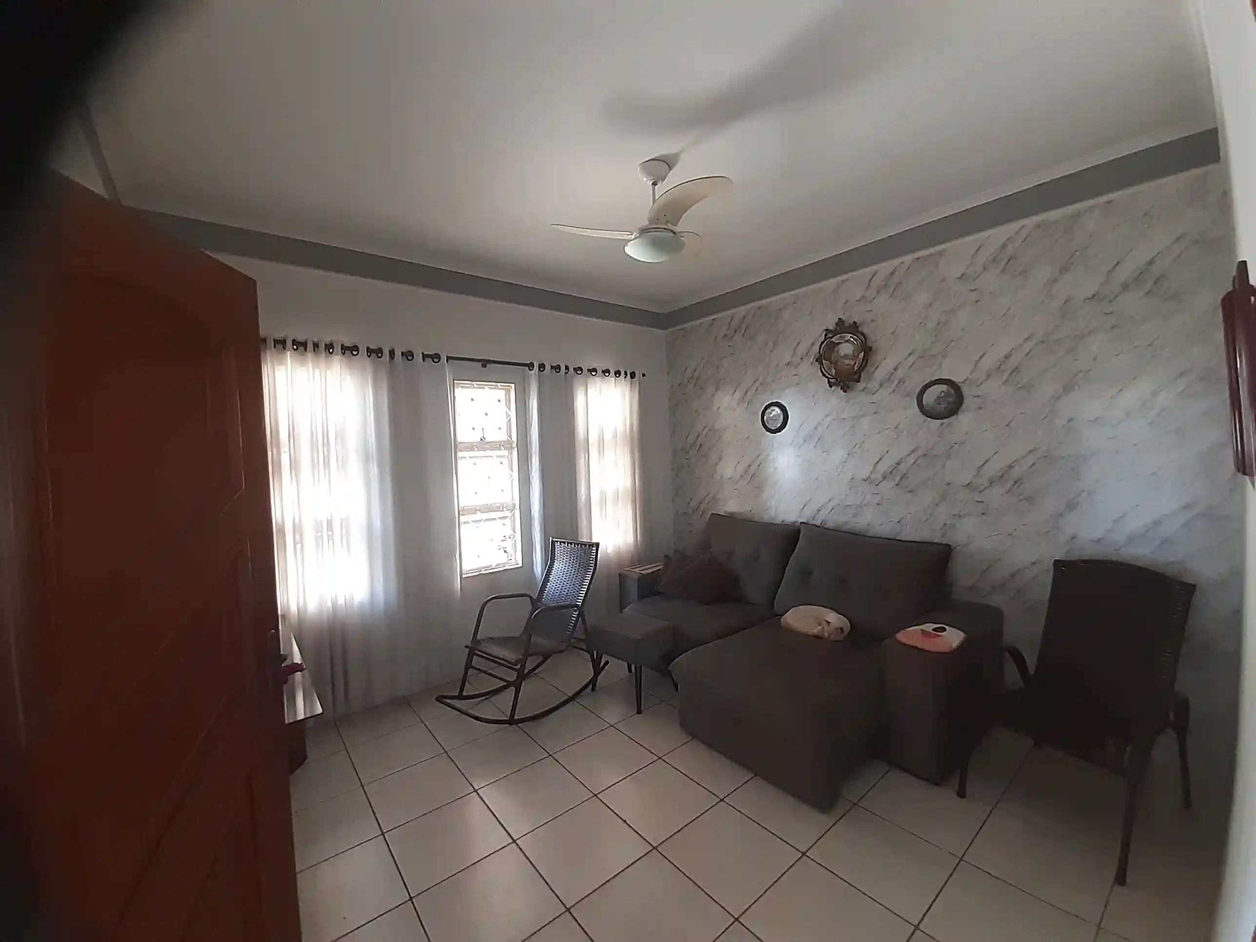 Casa com 4 quartos à venda, 228m² — foto 1 de 10