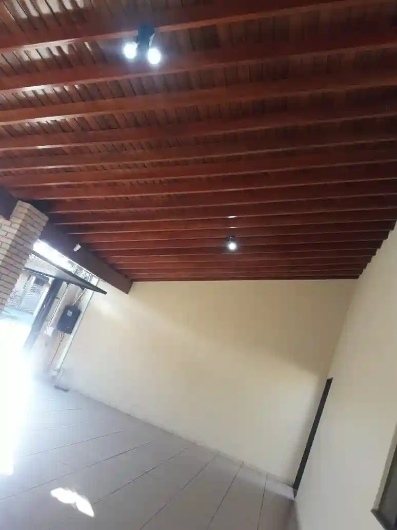 Casa com 2 quartos para aluguel, 130m² — foto 2 de 22