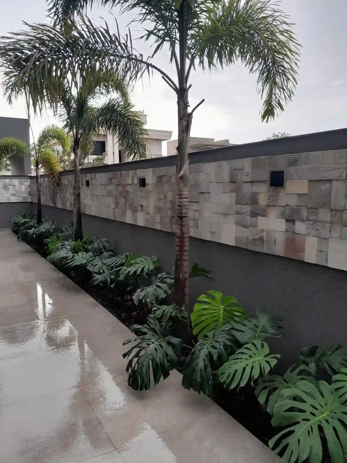 Casa de Condomínio com 4 quartos à venda, 248m² — foto 1 de 23