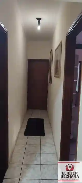 Casa com 3 quartos à venda, 240m² — foto 5 de 33