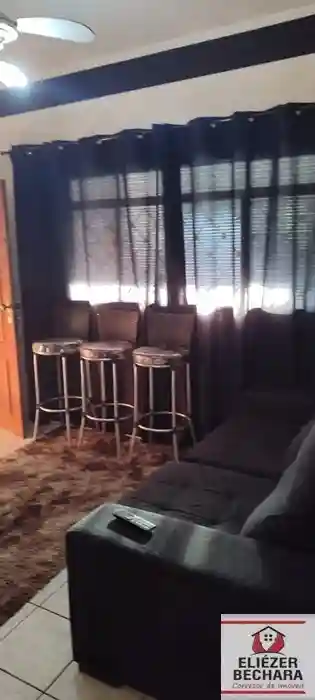 Casa com 3 quartos à venda, 240m² — foto 16 de 33