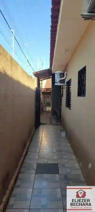 Casa com 3 quartos à venda, 240m² — foto 27 de 33