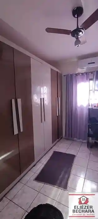 Casa com 3 quartos à venda, 240m² — foto 20 de 33