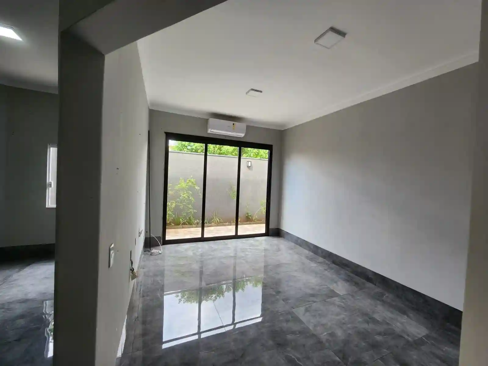 Casa com 4 quartos à venda, 264m² — foto 13 de 14