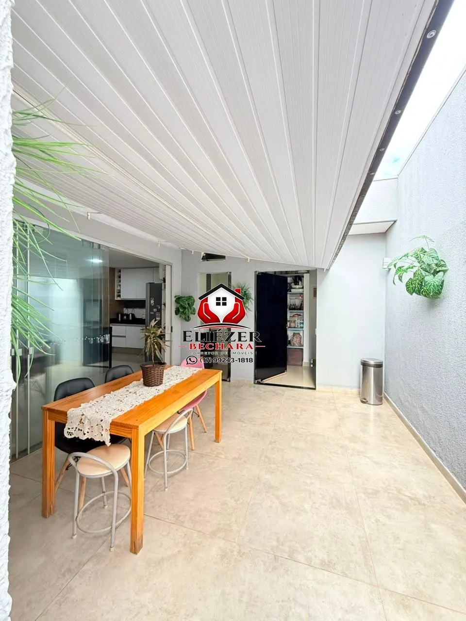 Casa de Condomínio com 3 quartos à venda, 180m² — foto 13 de 21