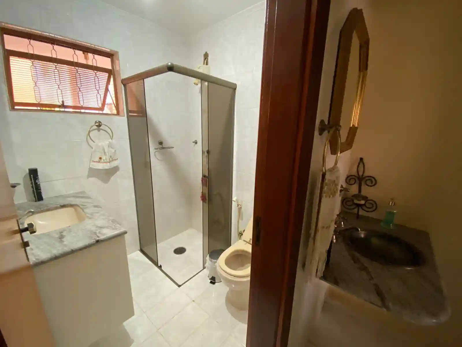 Sobrado com 3 quartos à venda, 352m² — foto 2 de 13