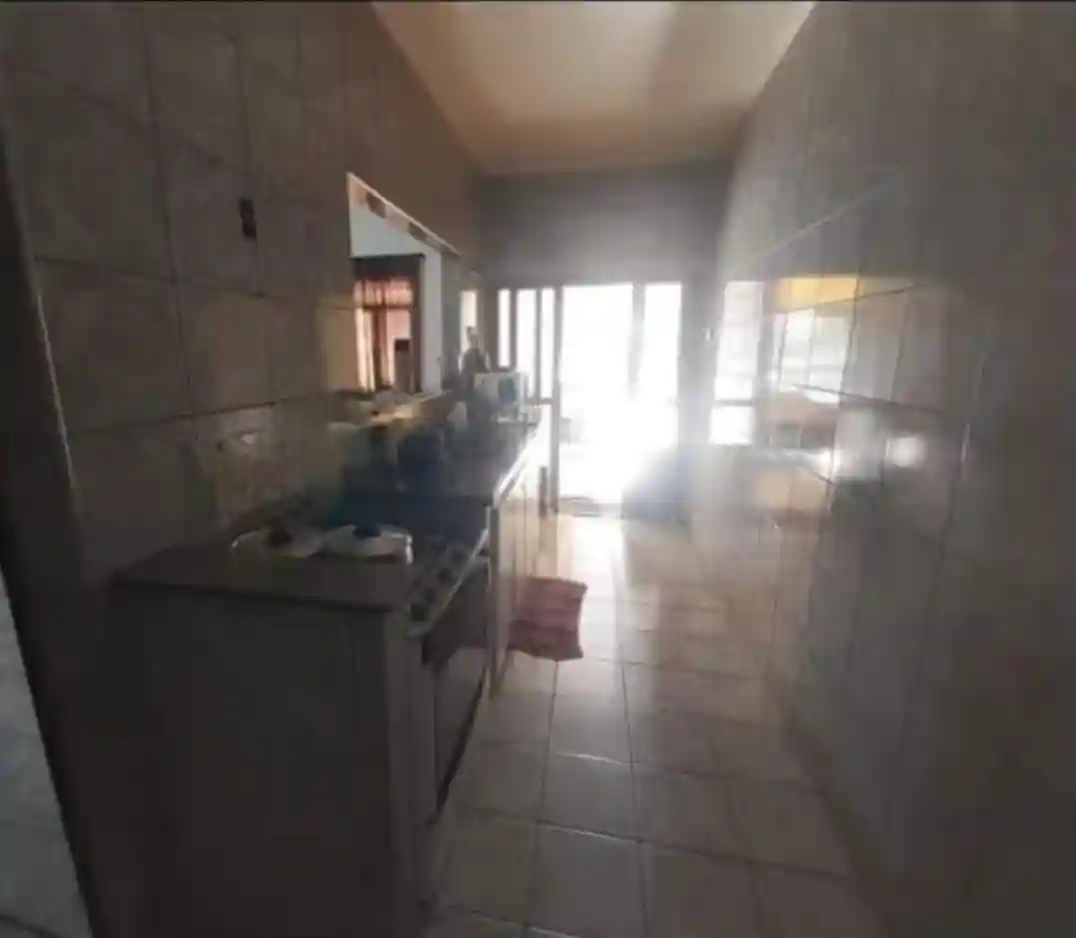 Casa com 2 quartos à venda, 171m² — foto 12 de 16