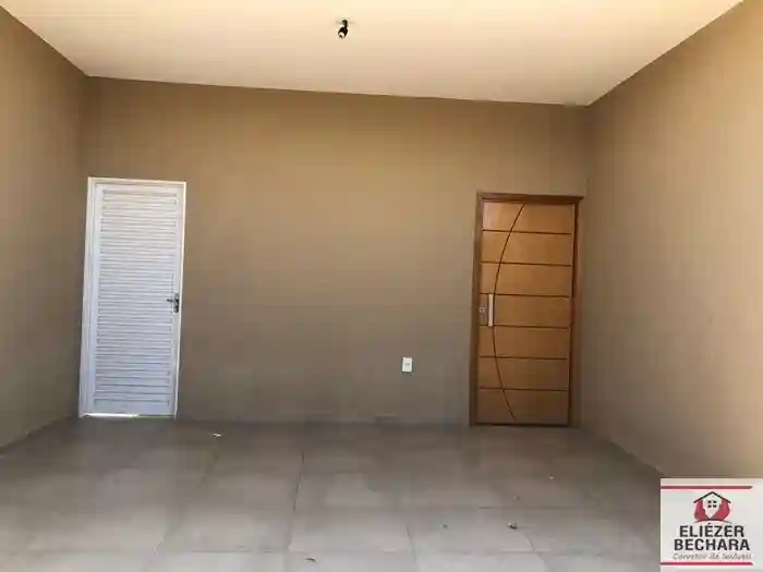 Casa com 2 quartos à venda, 75m² — foto 2 de 11