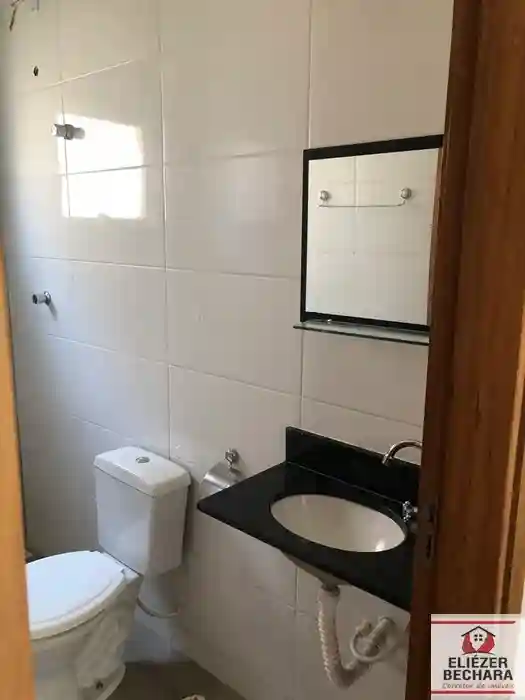 Casa com 2 quartos à venda, 75m² — foto 3 de 11