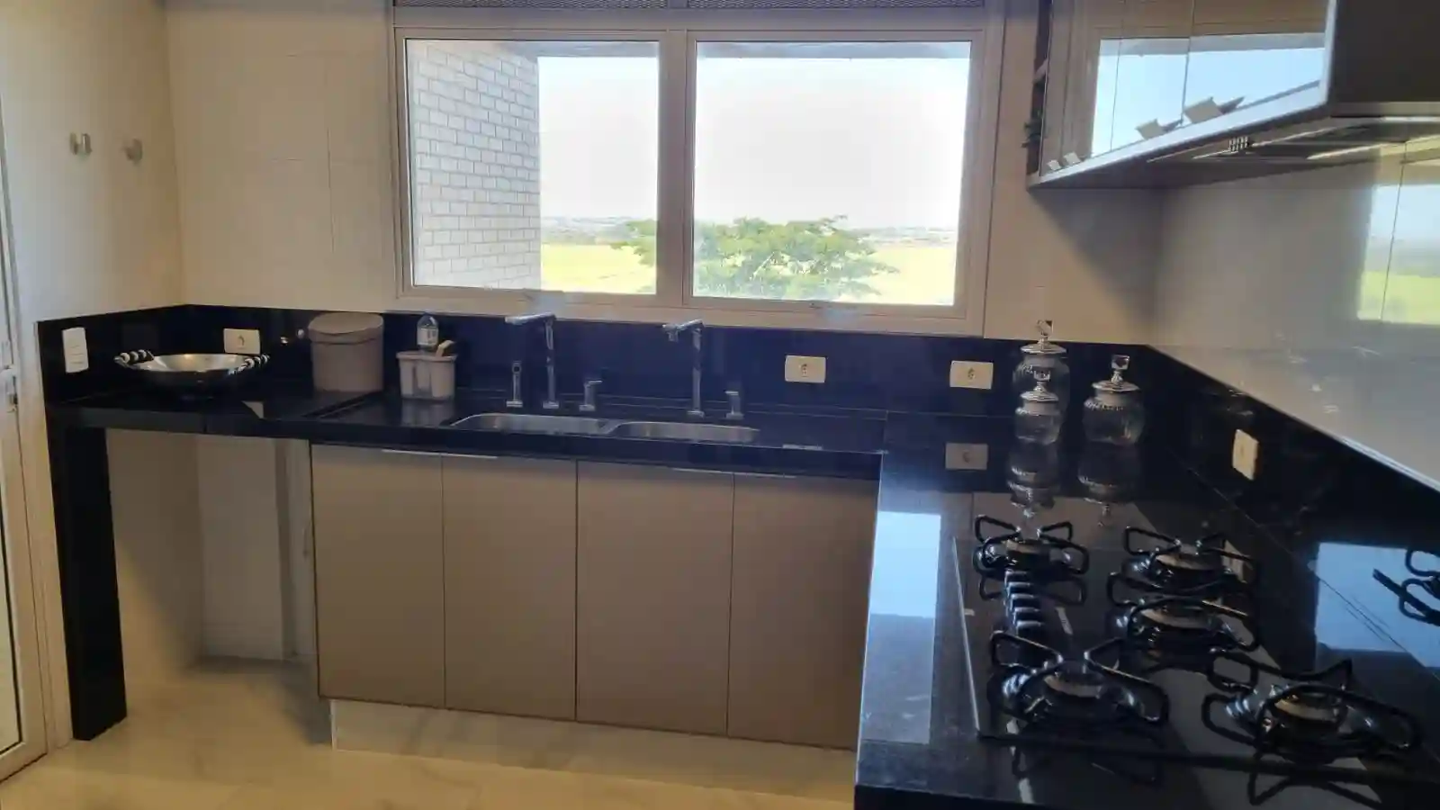 Apartamento com 3 quartos à venda, 176m² — foto 28 de 33
